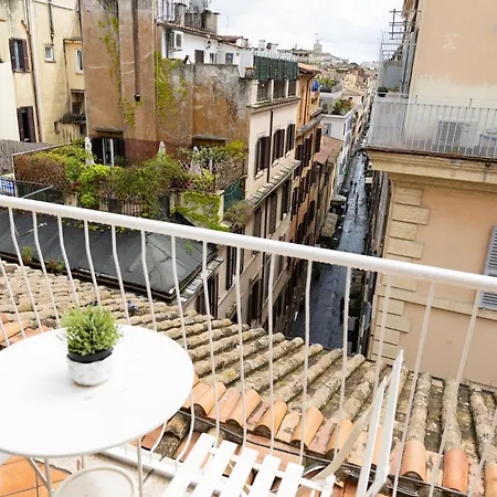 Iflat Spanish Steps Elegant & Spacious Apartmán